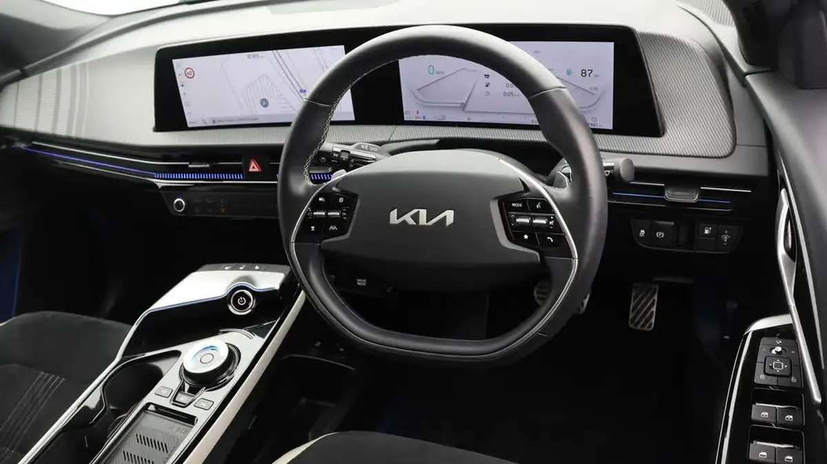 2022-kia-ev6-e-gt-line-225bhp-heat-pump-big-8