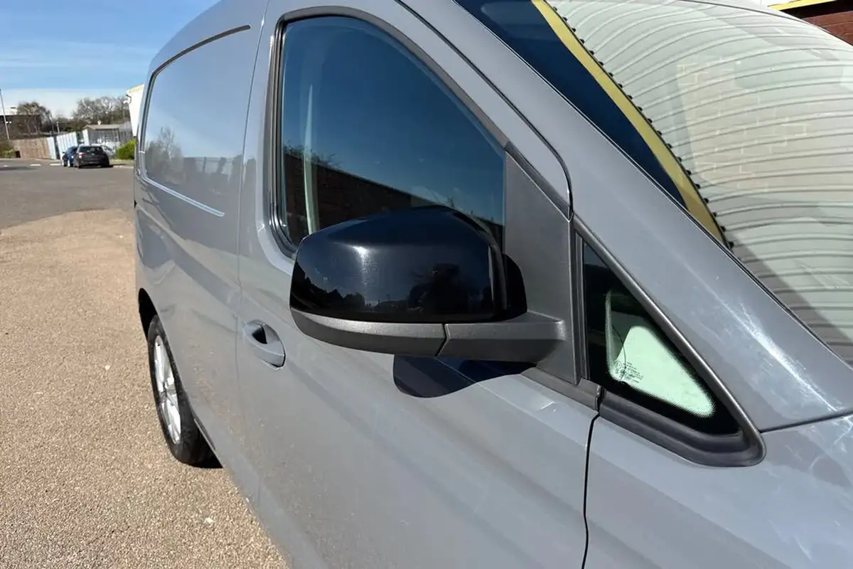 2023-volkswagen-caddy-20tdi-c20-cargo-commerce-pro-122pseu6d-big-24