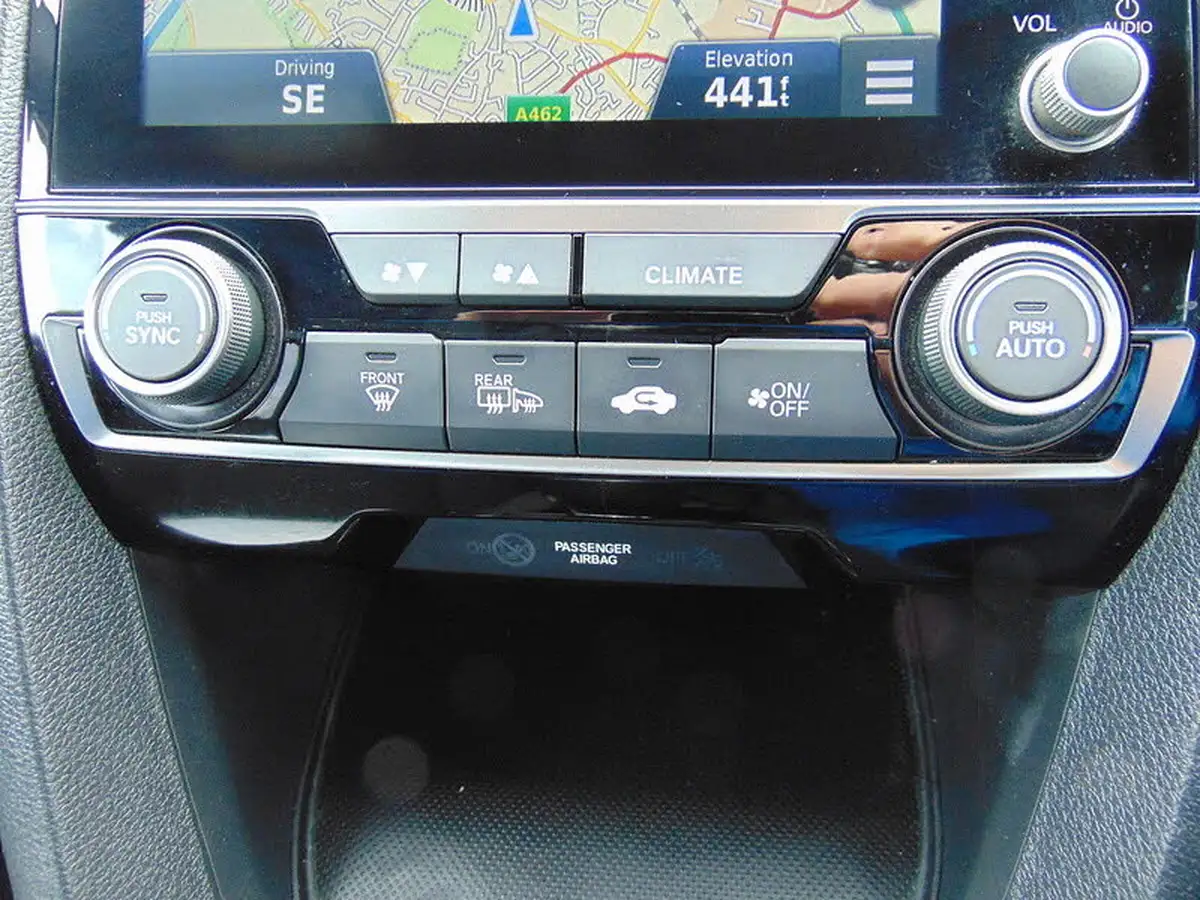 2020-honda-civic-16-i-dtec-sr-hatchback-5d-big-31