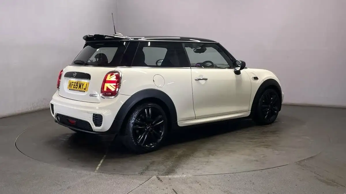 2019-mini-cooper-15-cooper-sport-hatchback-3d-auto-big-7