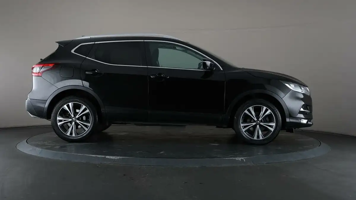 2017-nissan-qashqai-12-dig-t-n-connecta-big-53