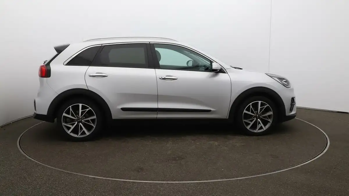 2021-kia-niro-16-gdi-4-132kwh-big-44