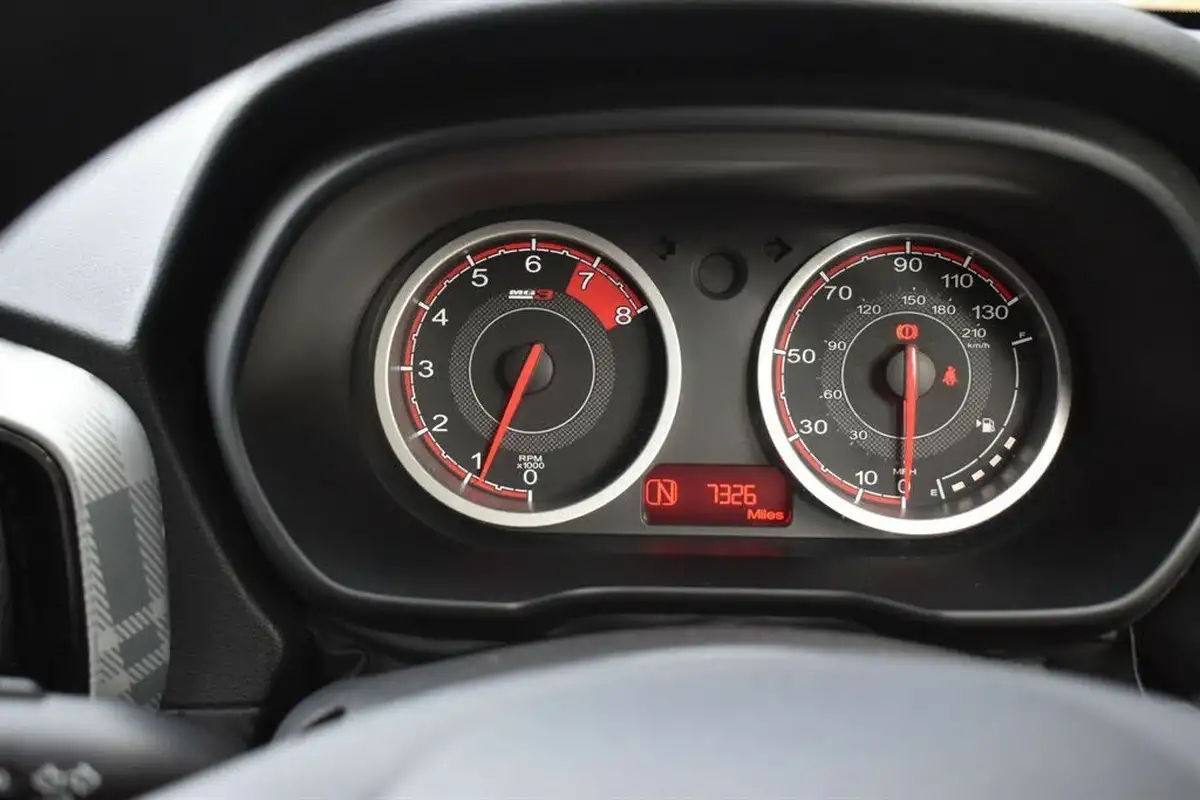 2024-mg-mg3-15-vti-tech-exclusive-nav-big-34