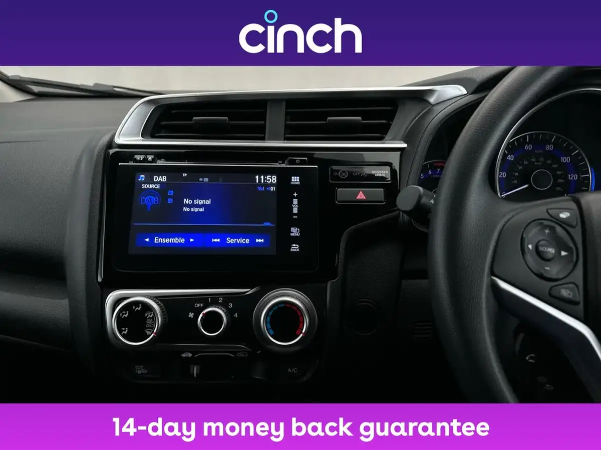 2020-honda-jazz-13-i-vtec-se-navi-big-11