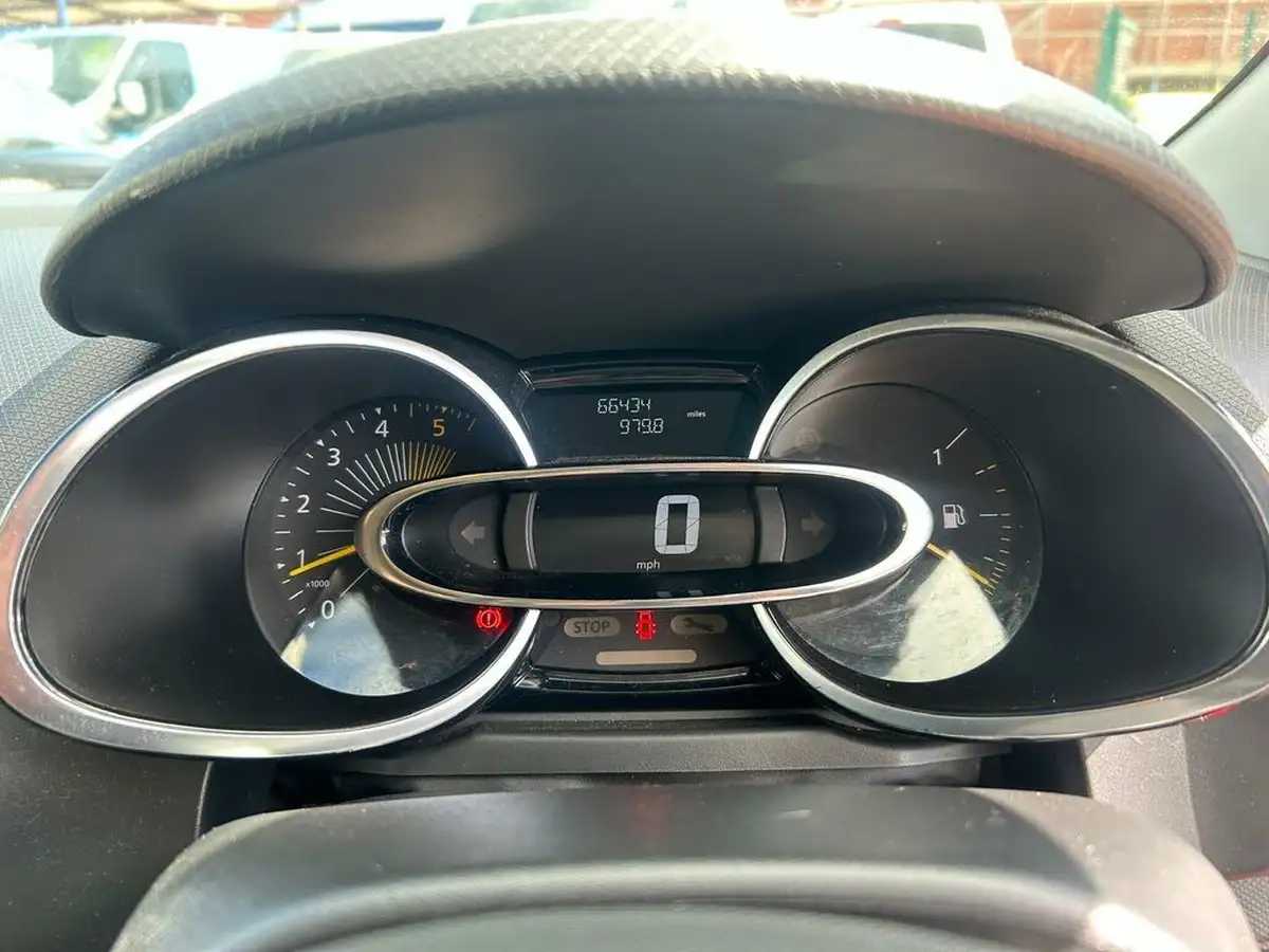 2015-renault-clio-15td-dynamique-medianavss-big-34