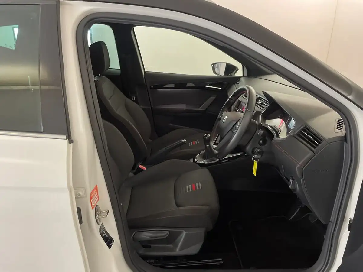 2018-seat-arona-10-tsi-fr-big-32