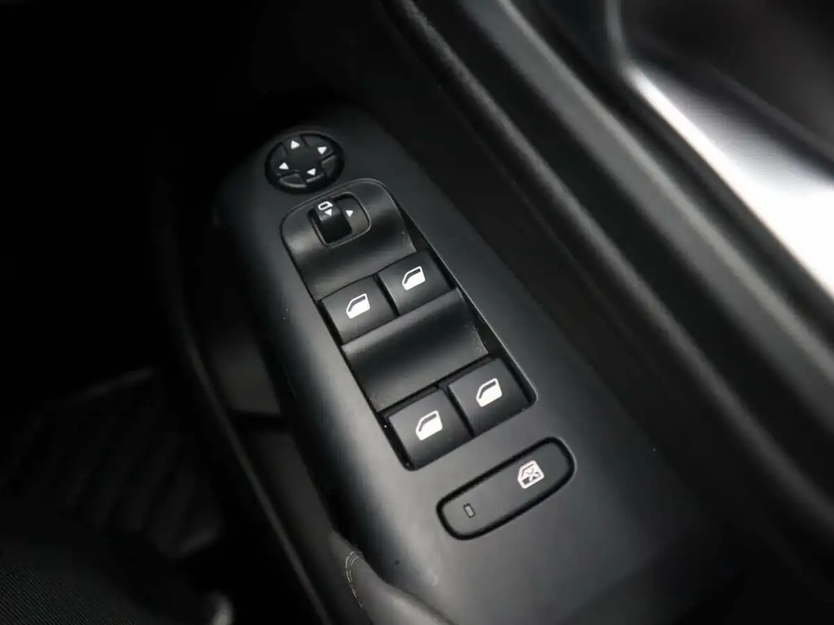 2019-citroen-c5-aircross-16-puretech-flair-plus-big-31
