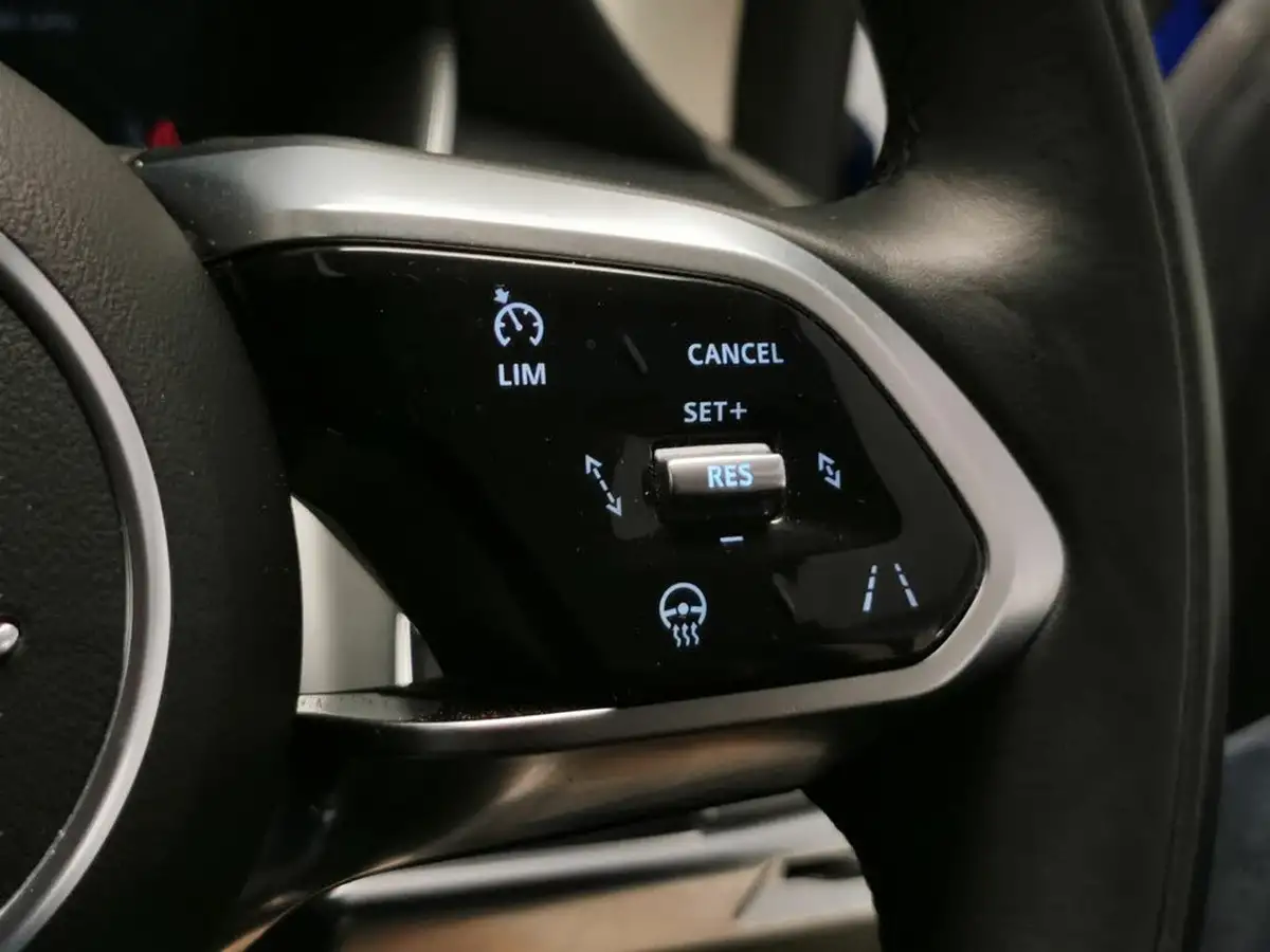 2021-jaguar-i-pace-ev400-hse-big-24