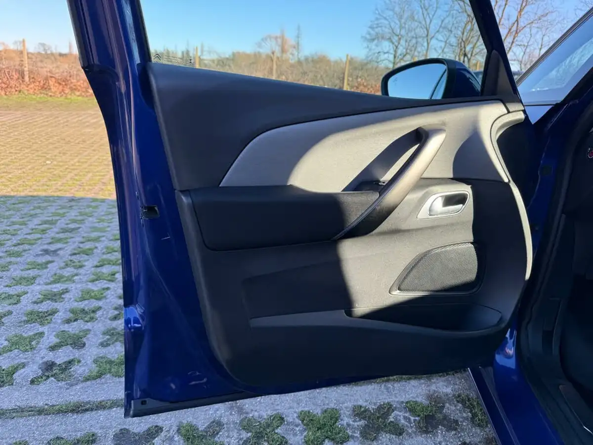 2019-citroen-c4-spacetourer-12-puretech-flair-big-45