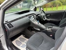 2014-toyota-prius-small-20
