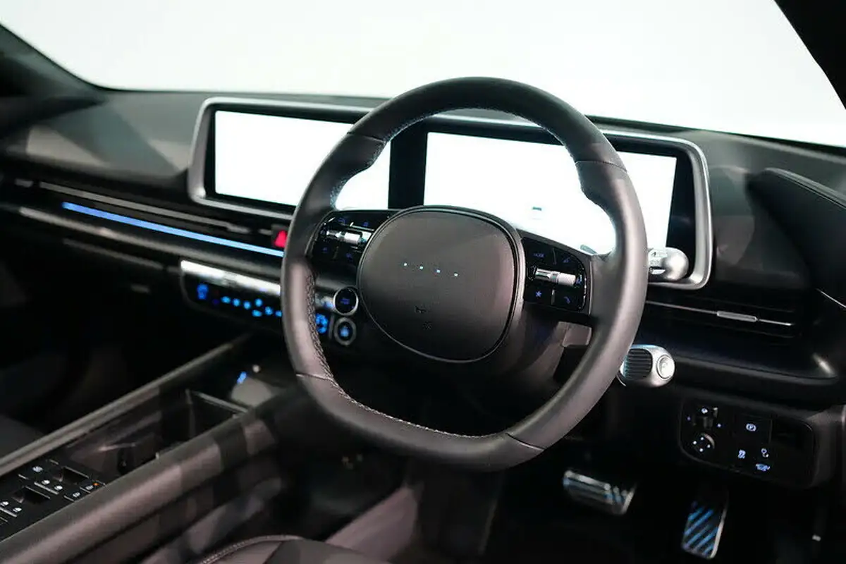 2024-hyundai-ioniq-6-e-ultimate-228ps-single-motor-rwd-big-44