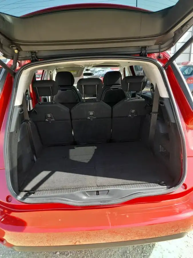 2015-citroen-grand-c4-picasso-16bluehdi-exclusive-big-12