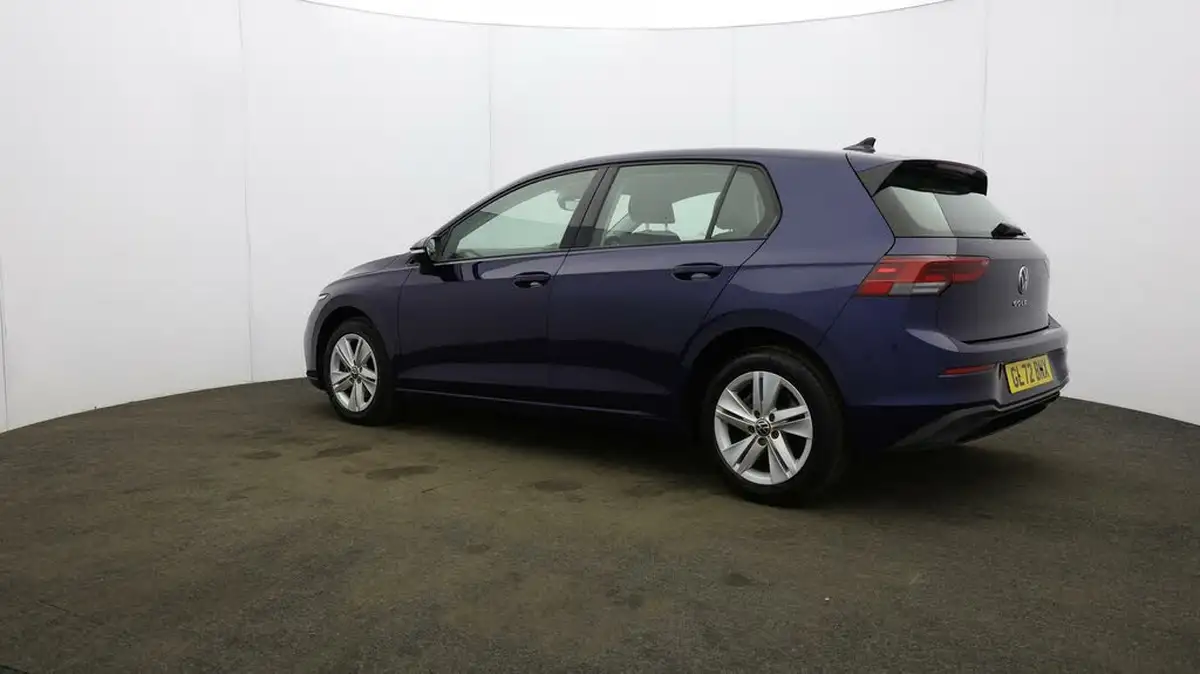 2022-volkswagen-golf-15-tsi-life-130ps-hatchback-big-4