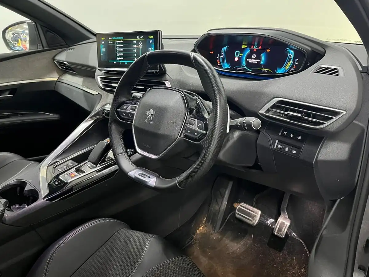 2022-peugeot-3008-suv-16-puretech-gt-premium-300bhp-4wd-hybrid4-e-eat8-big-4