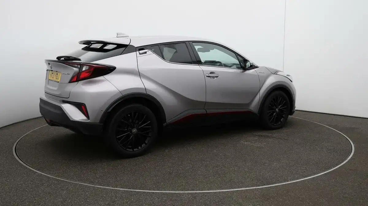 2021-toyota-c-hr-18-vvt-i-design-big-46