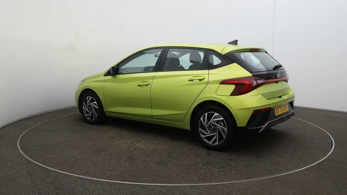 2024-hyundai-i20-10-t-gdi-advance-big-27