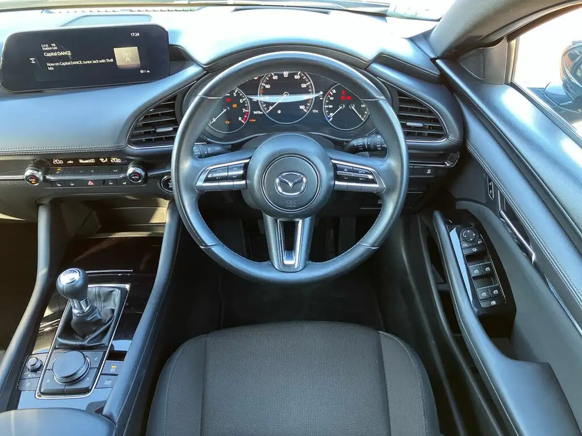 2022-mazda-mazda3-20-sport-lux-122ps-hatchback-5d-big-14