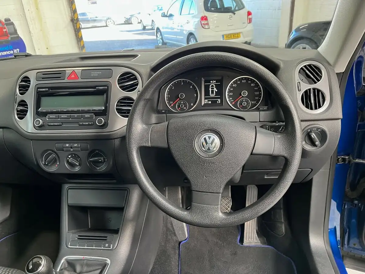2009-volkswagen-tiguan-20td-s-4motion-big-7