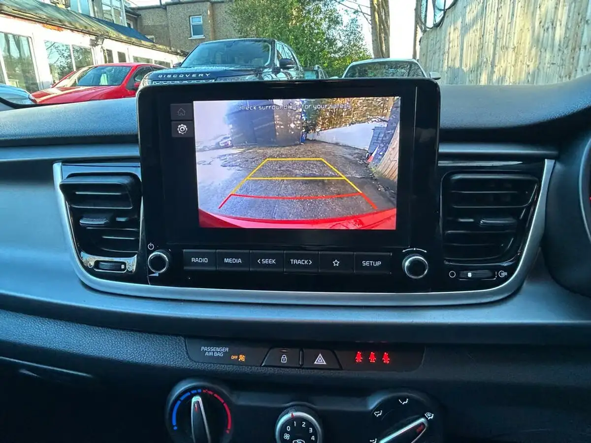 2021-kia-rio-10-t-gdi-2-dct-big-31