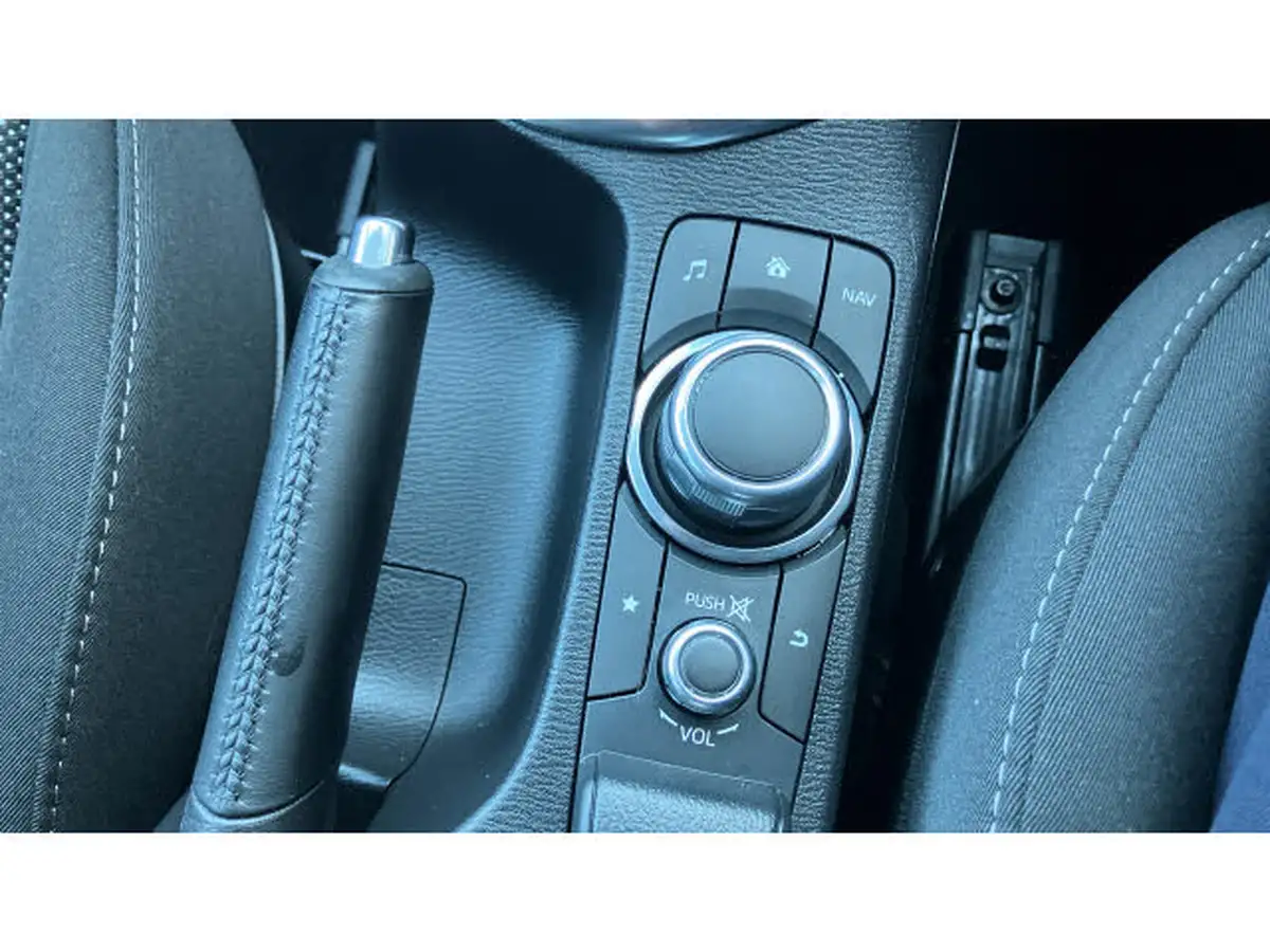 2018-mazda-mazda2-15-sport-nav-big-20