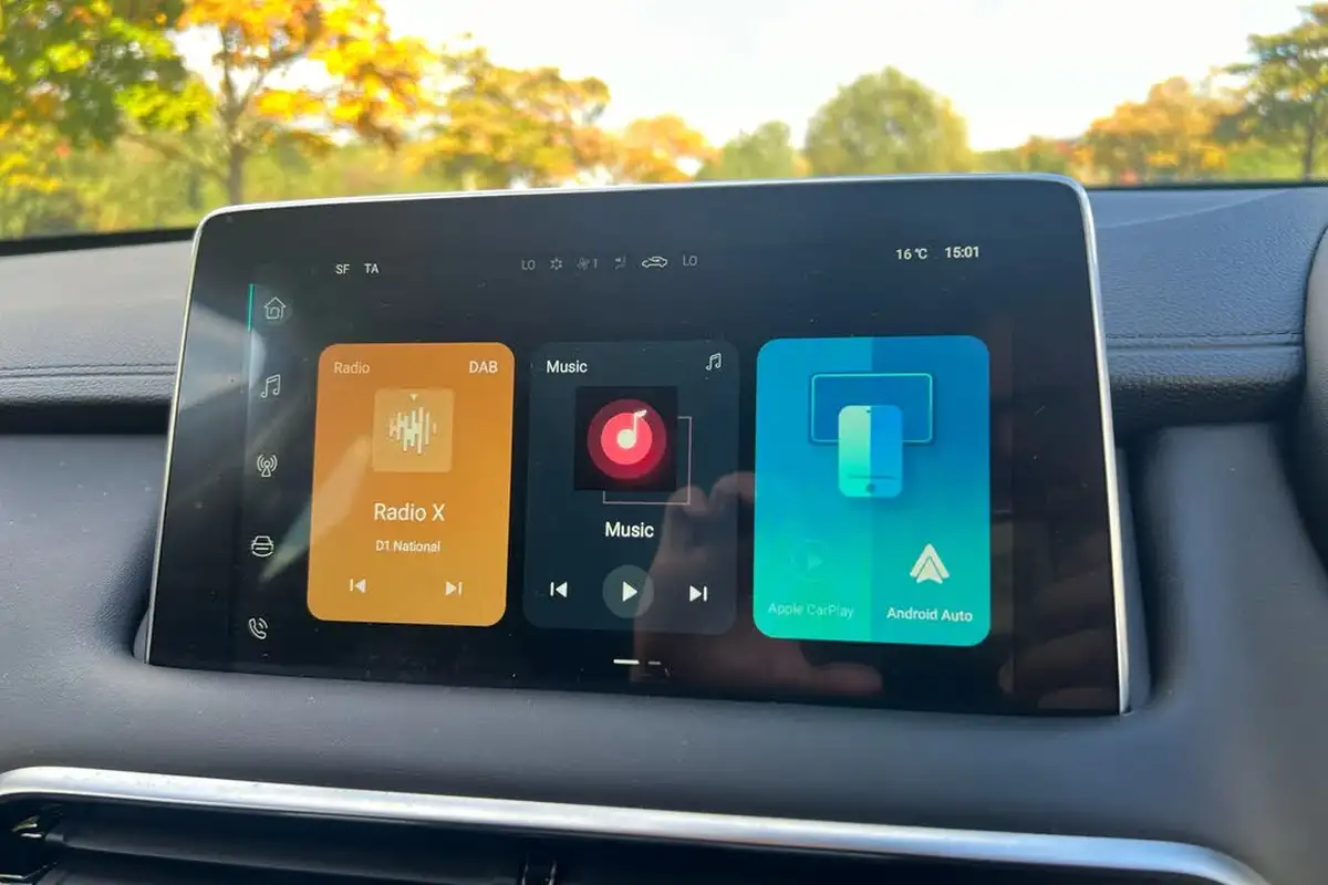 2024-mg-hs-15t-gdi-trophy-258ps-plug-in-hybrid-1490cc-auto-big-12