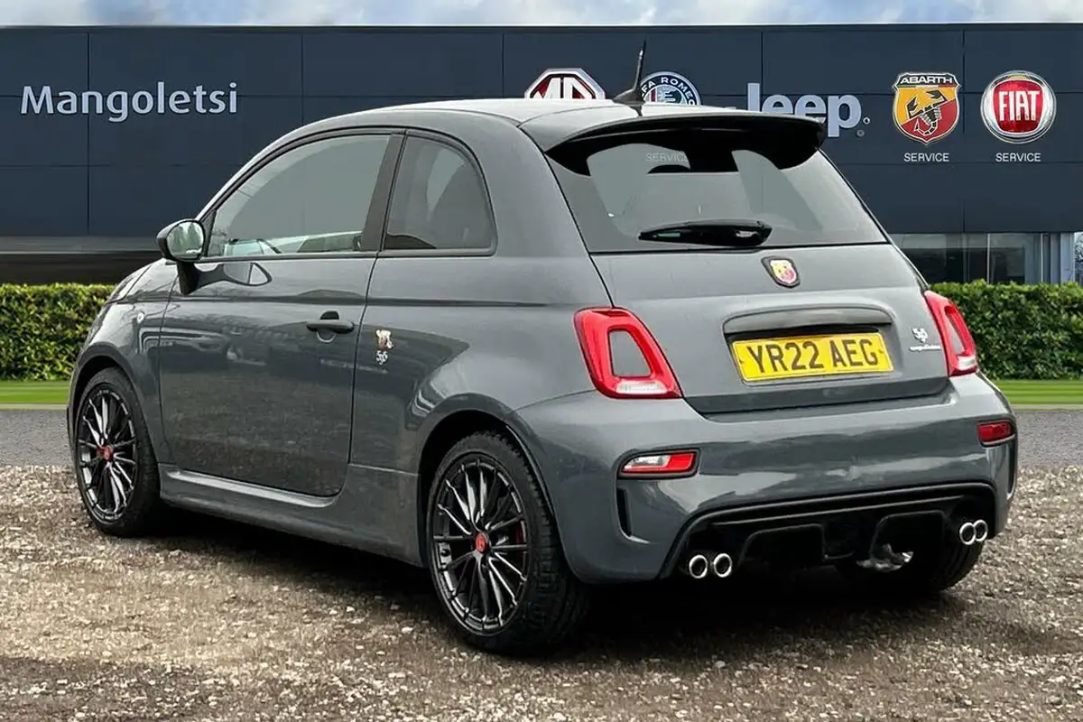 2022-abarth-595-14-tjet-competizione-big-2