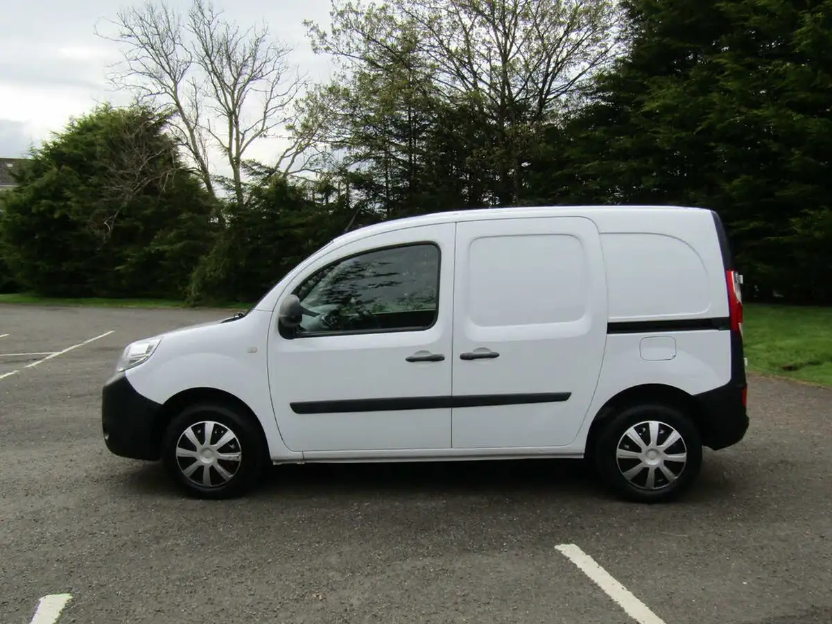 2015-renault-kangoo-15td-ml19-energy-dci-75-business-panel-big-2