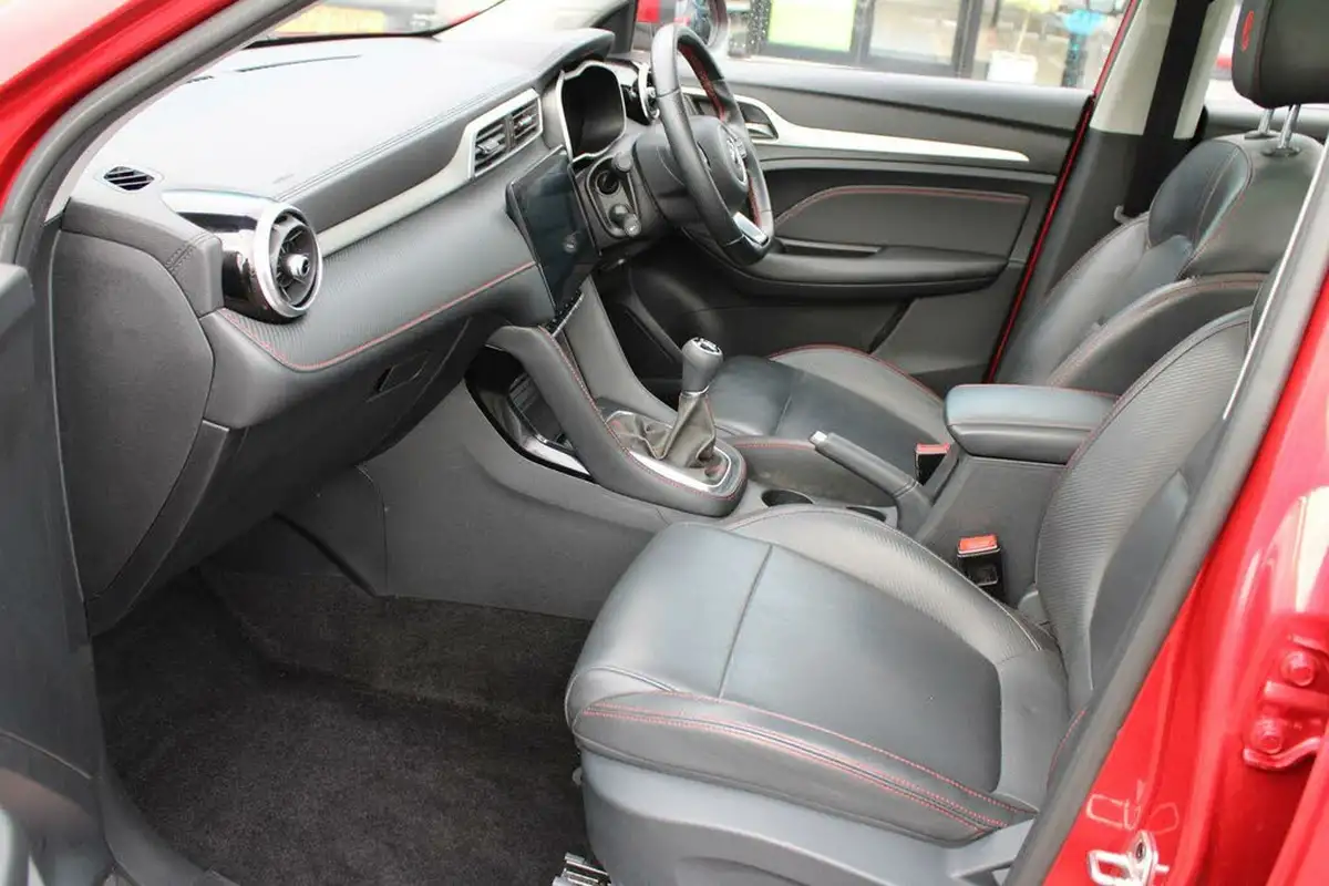 2021-mg-zs-suv-10t-gdi-exclusive-big-1