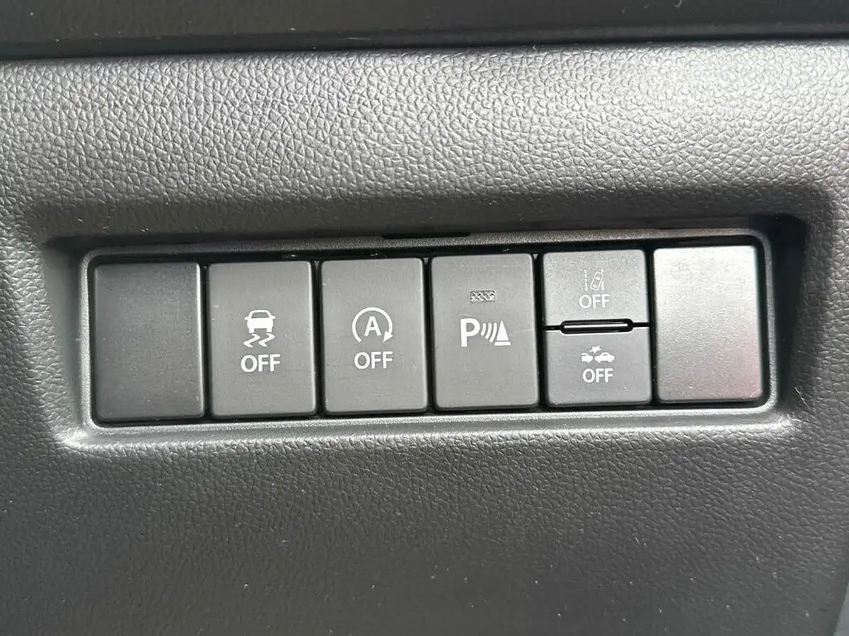 2021-suzuki-swift-12-dualjet-sz5-big-24
