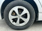 2012-toyota-prius-small-8