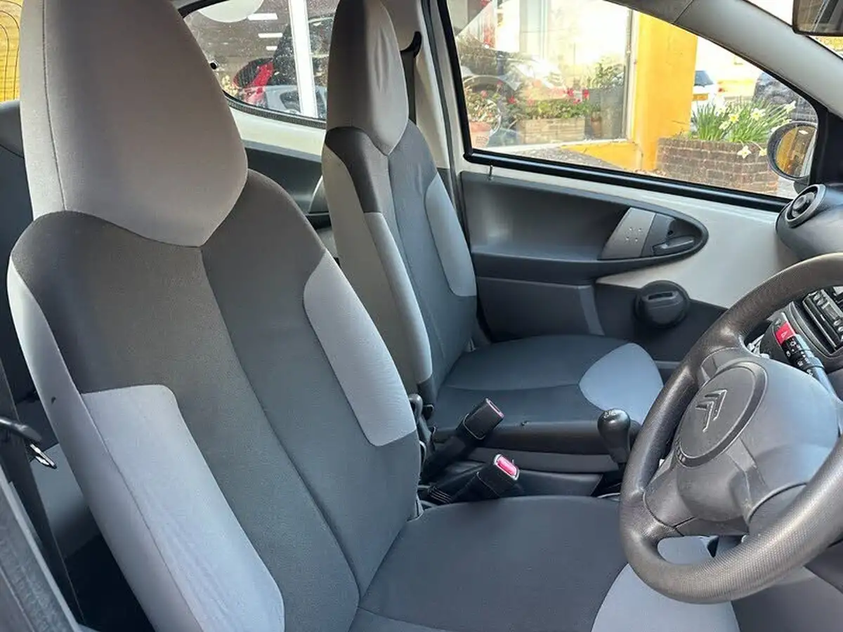 2011-citroen-c1-10-vtr-68-5d-big-9