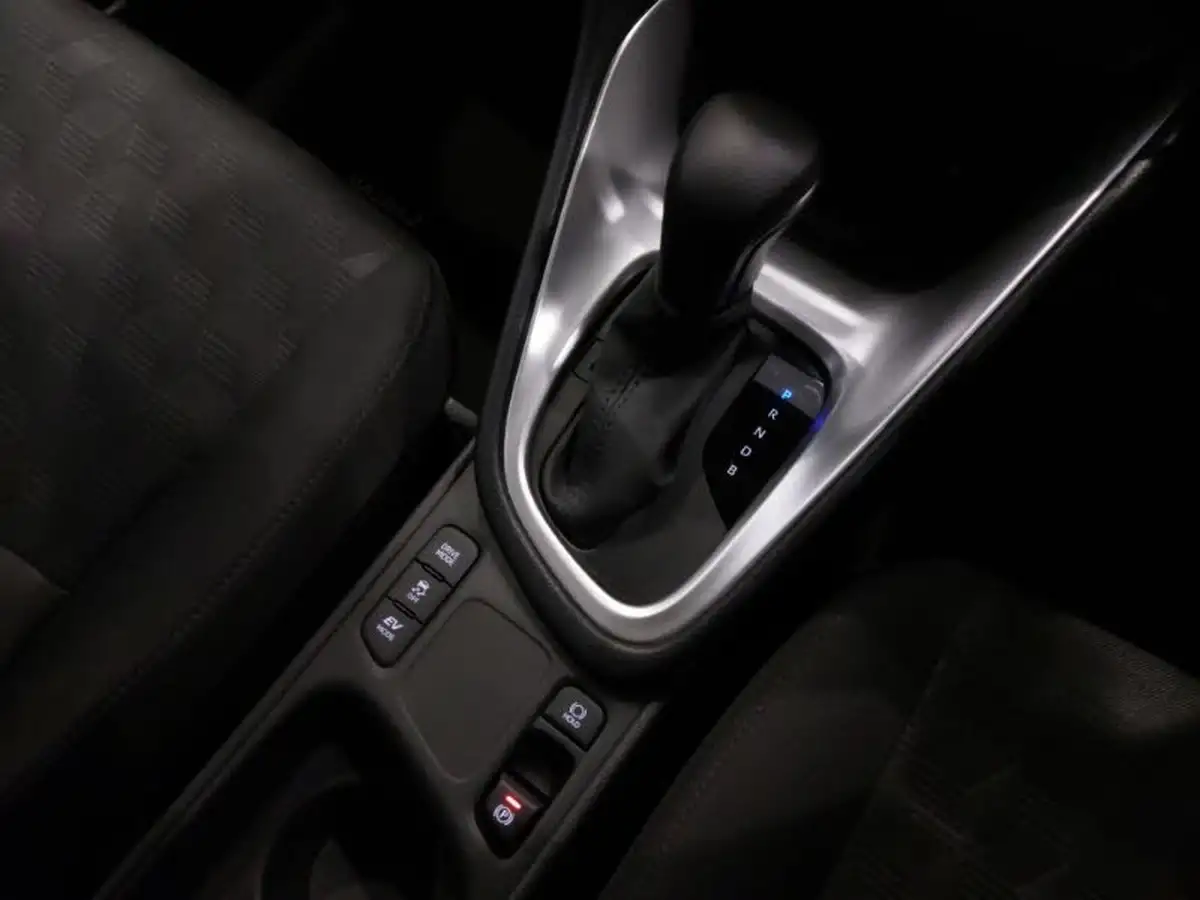 2024-mazda-mazda2-15-exclusive-line-big-14