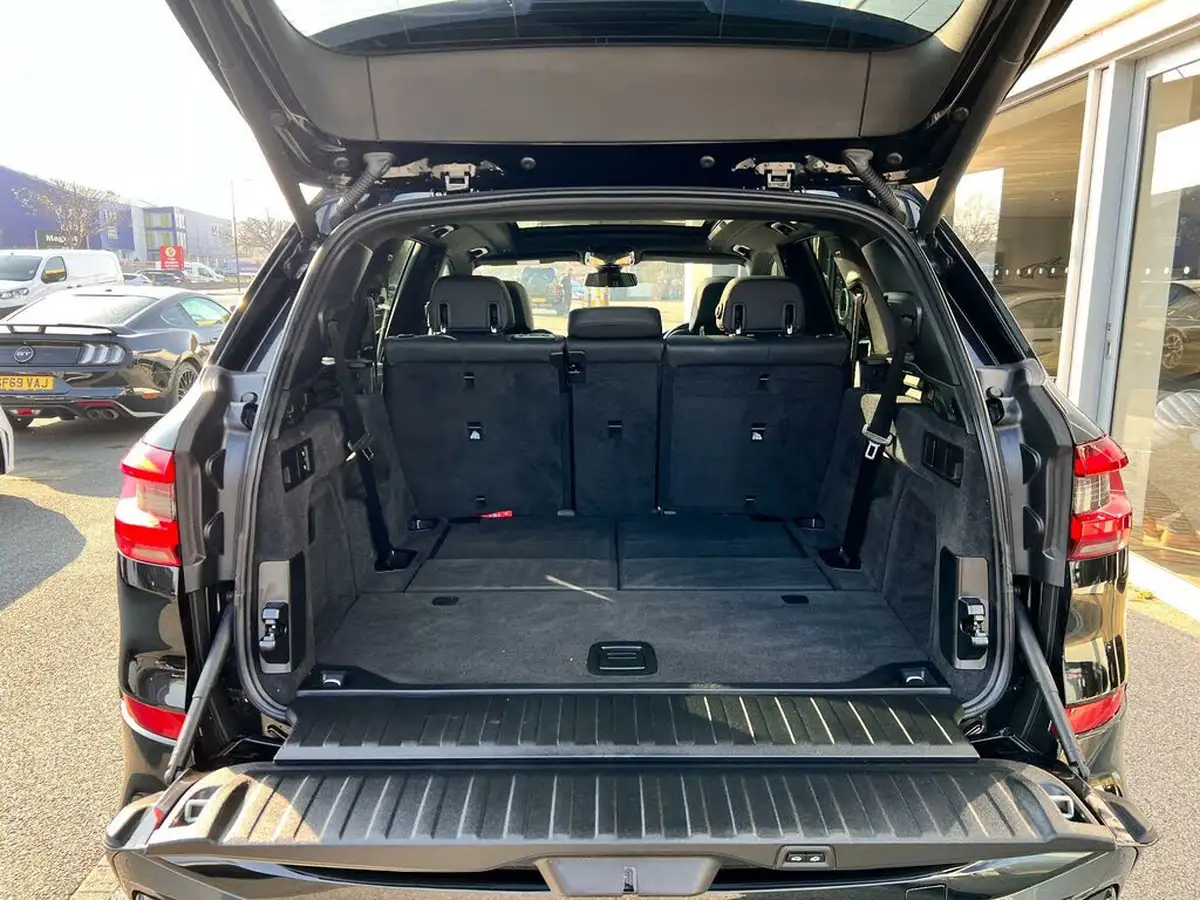 2020-bmw-x5-30td-xdrive-30d-m-sport-261bhp-big-63
