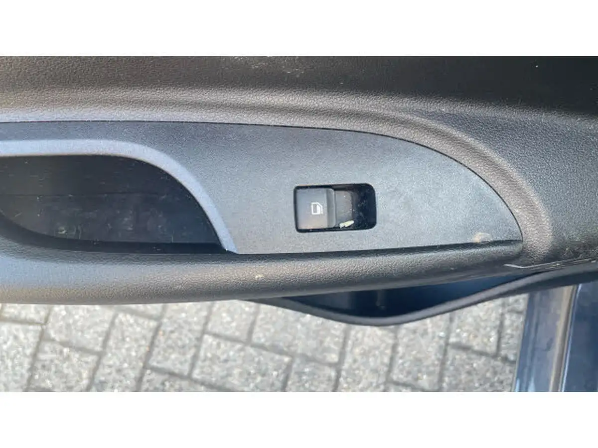 2021-hyundai-i20-10-t-gdi-se-connect-eclutch-imt-big-15