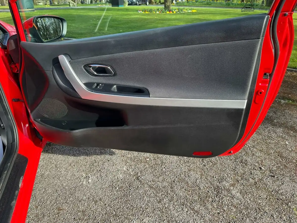 2015-kia-pro-ceed-14-sr7-gdi-1396cc-big-19
