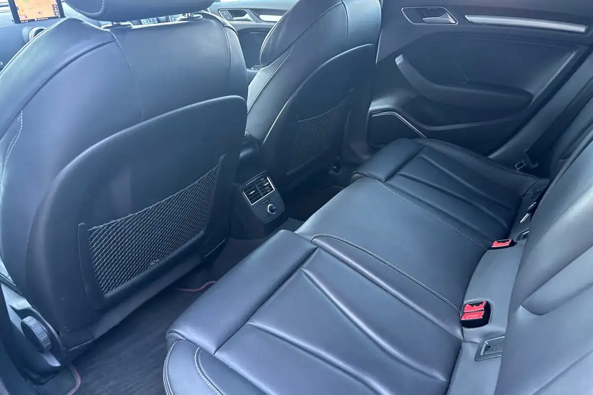 2018-audi-s3-20-tfsi-quattro-black-edition-sportback-5d-s-tronic-big-19