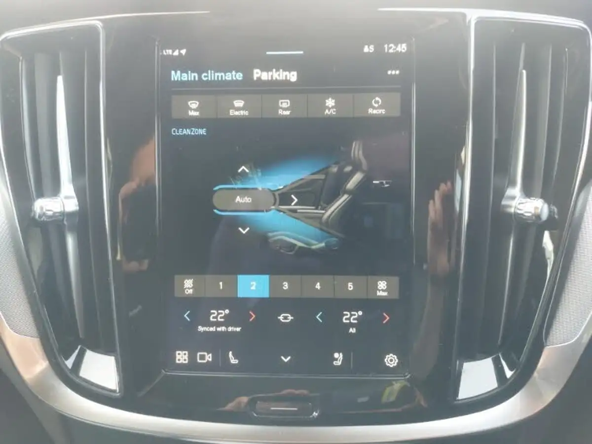 2023-volvo-v60-20-b3-core-big-16