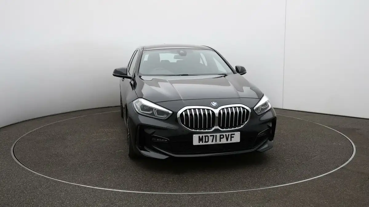 2022-bmw-1-series-15-118i-m-sport-lcp-dct-big-32