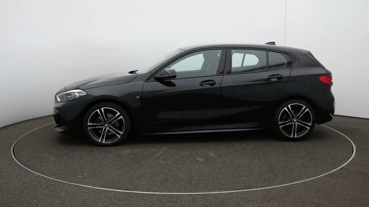 2022-bmw-1-series-15-118i-m-sport-lcp-dct-big-56