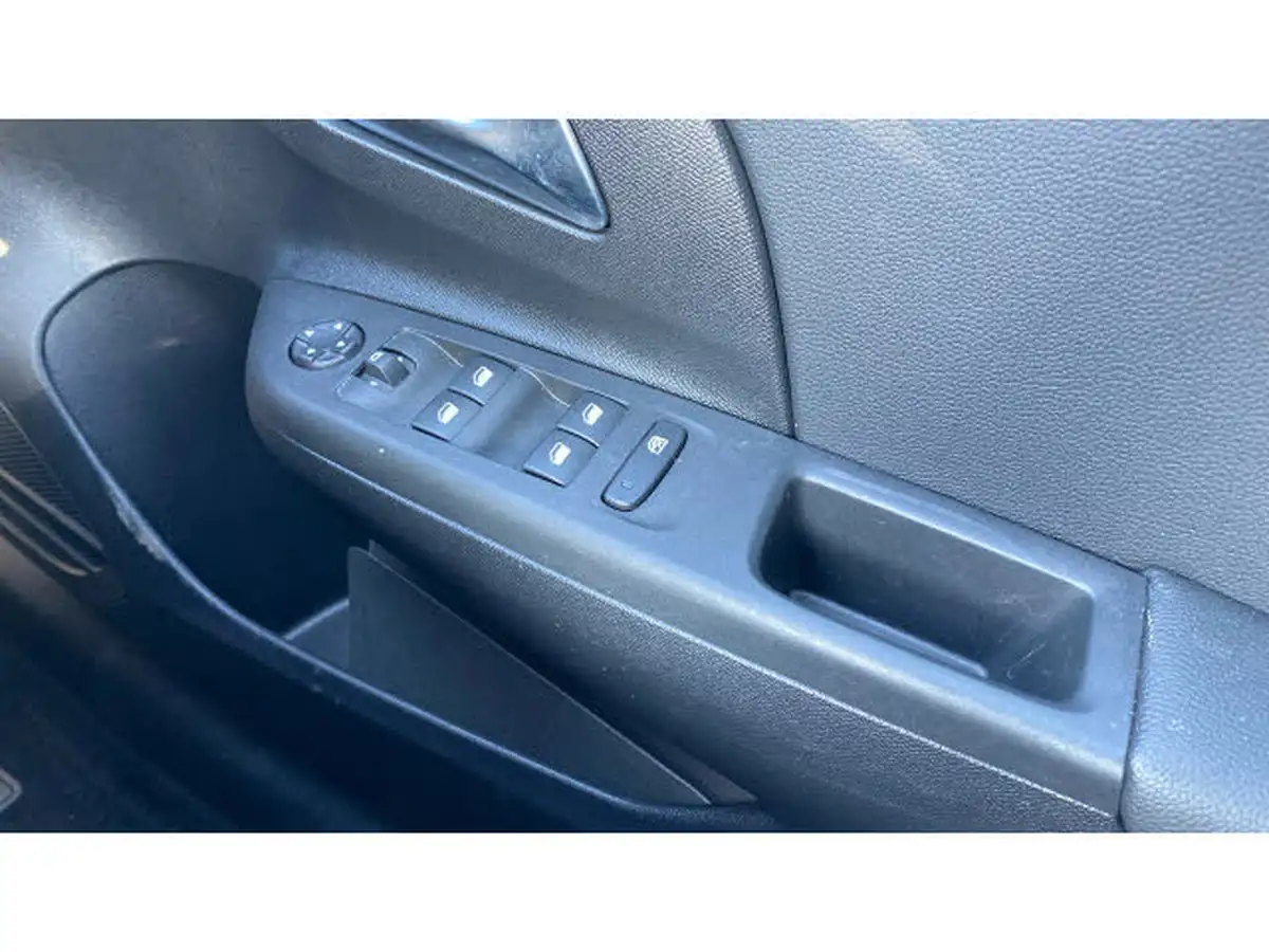 2022-vauxhall-corsa-12-turbo-gs-line-100ps-big-43