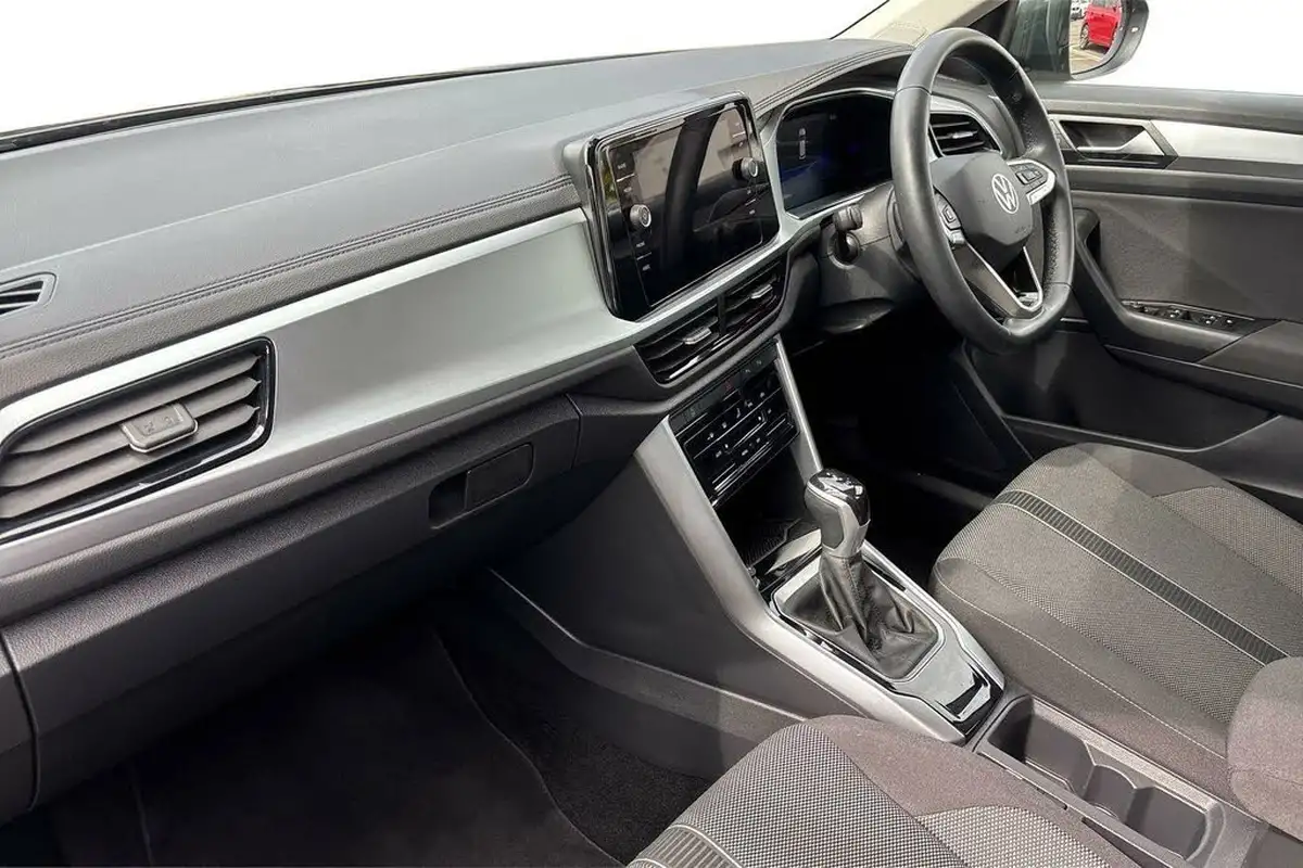 2023-volkswagen-t-roc-15-tsi-life-dsg-big-32