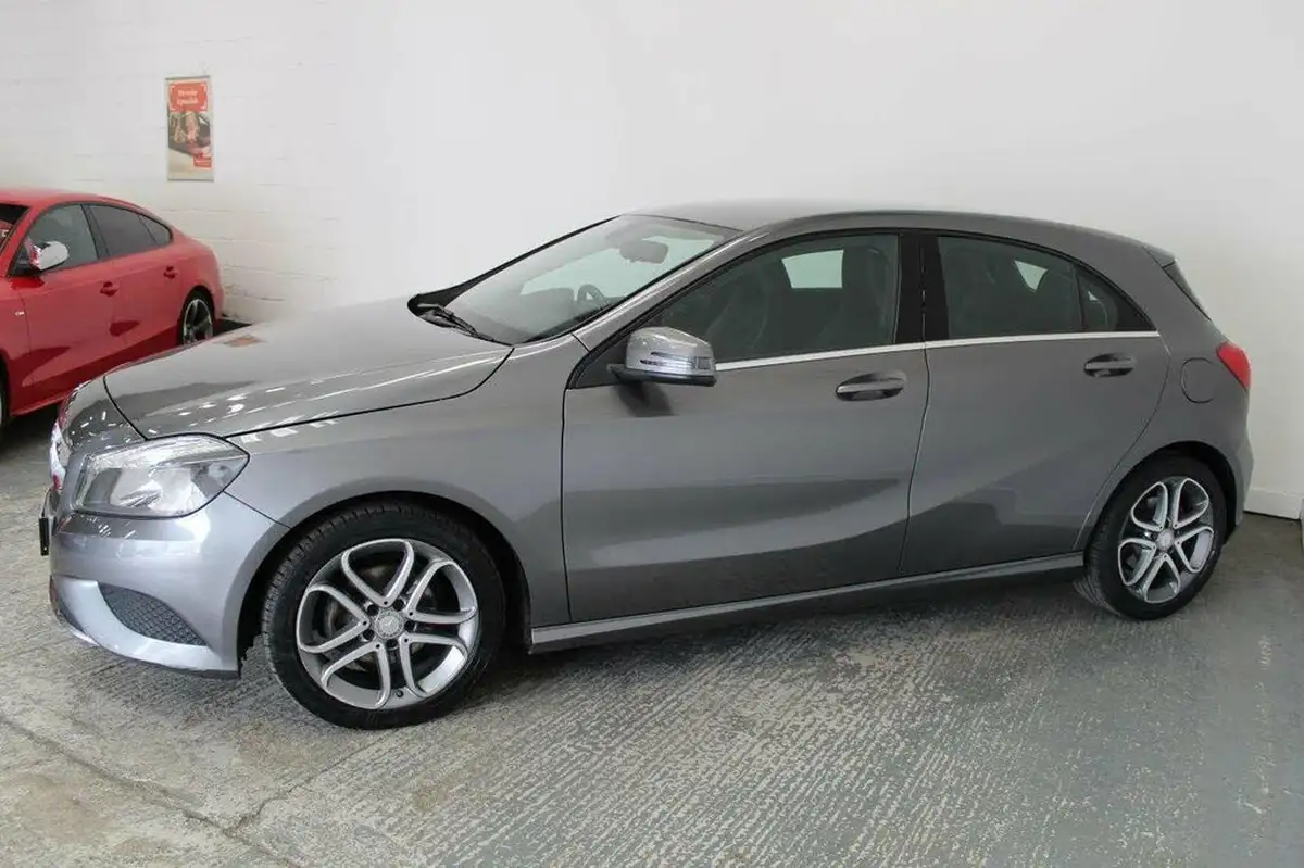2015-mercedes-benz-a-class-15-cdi-a180-sport-109ps-7g-dct-big-3