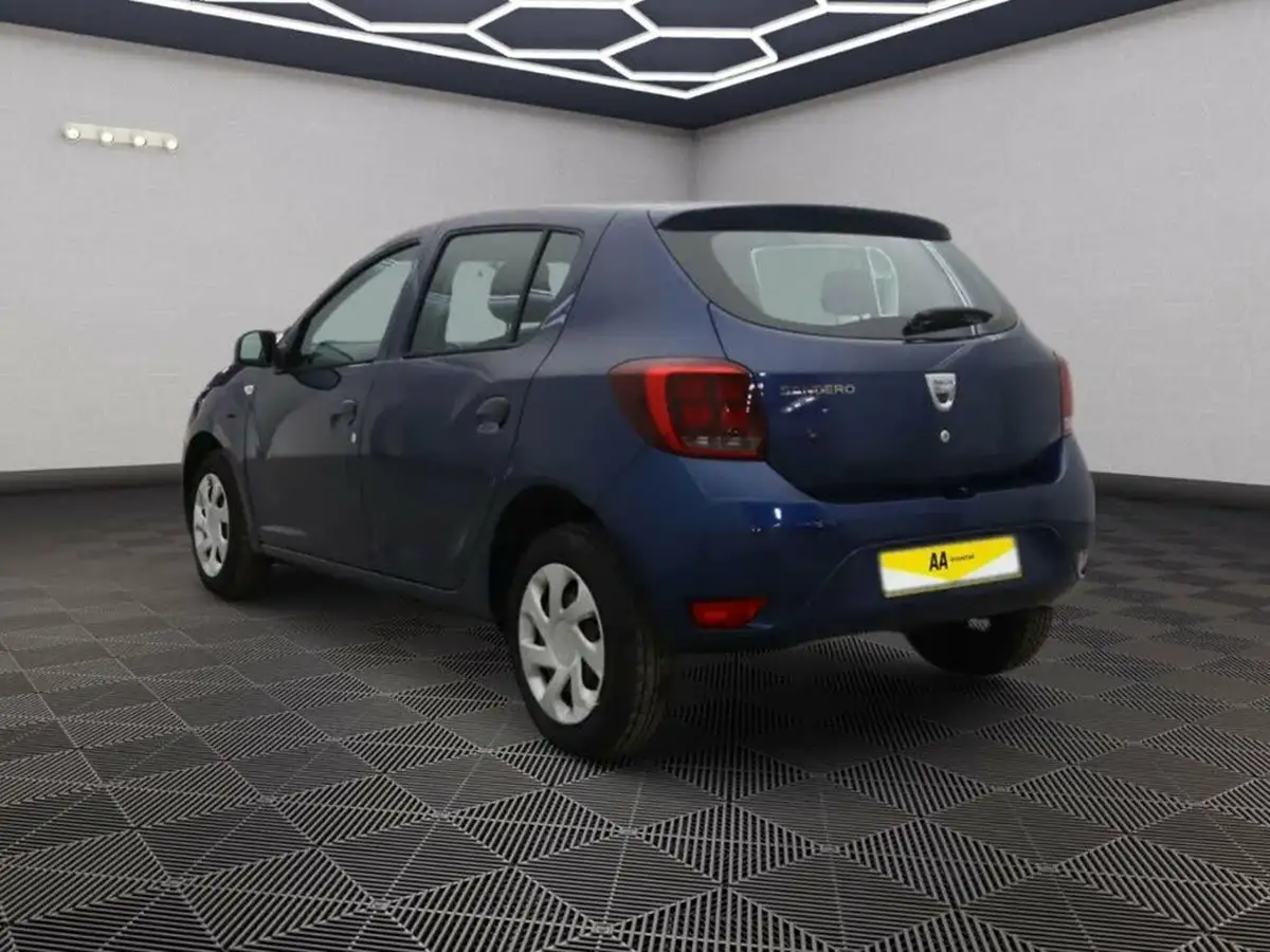 2017-dacia-sandero-10-sce-ambiance-big-3