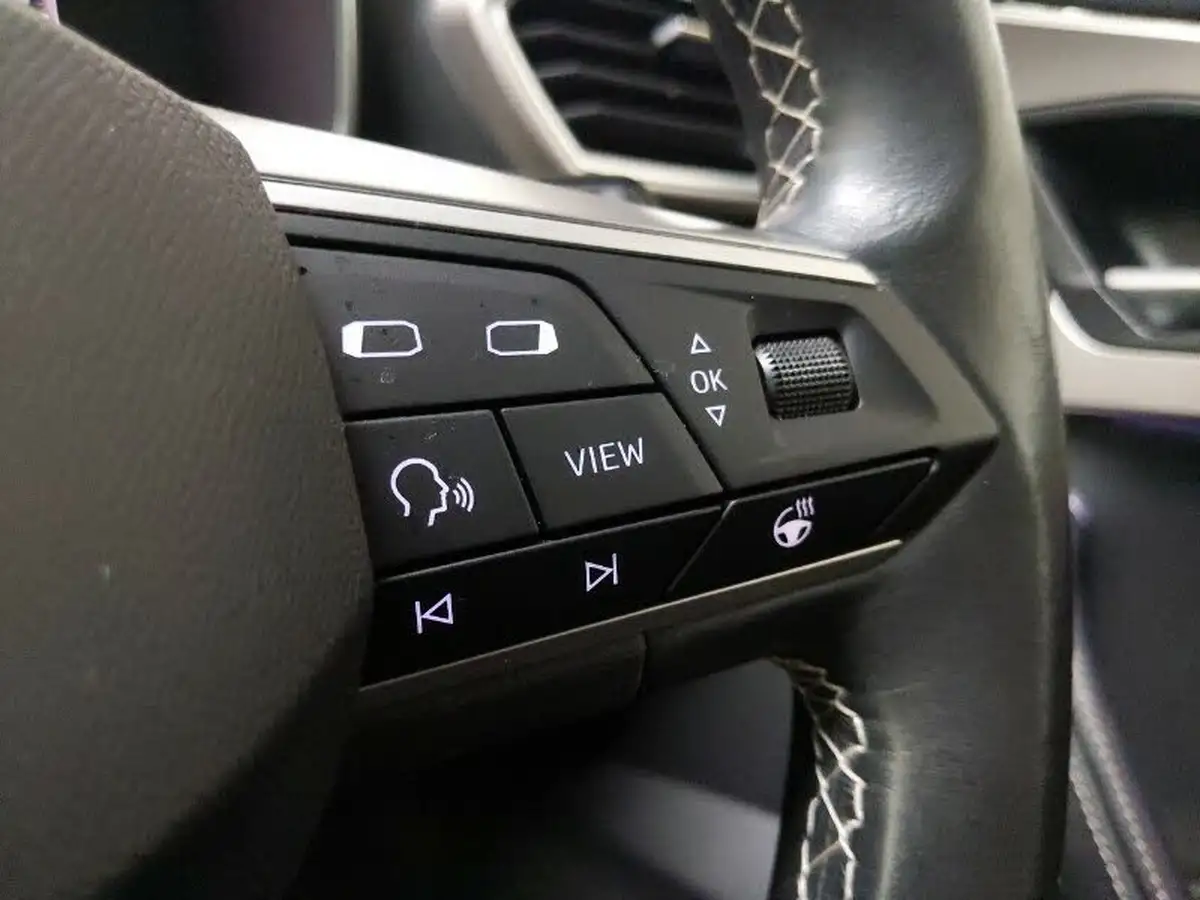 2021-seat-leon-15-etsi-xcellence-estate-big-14