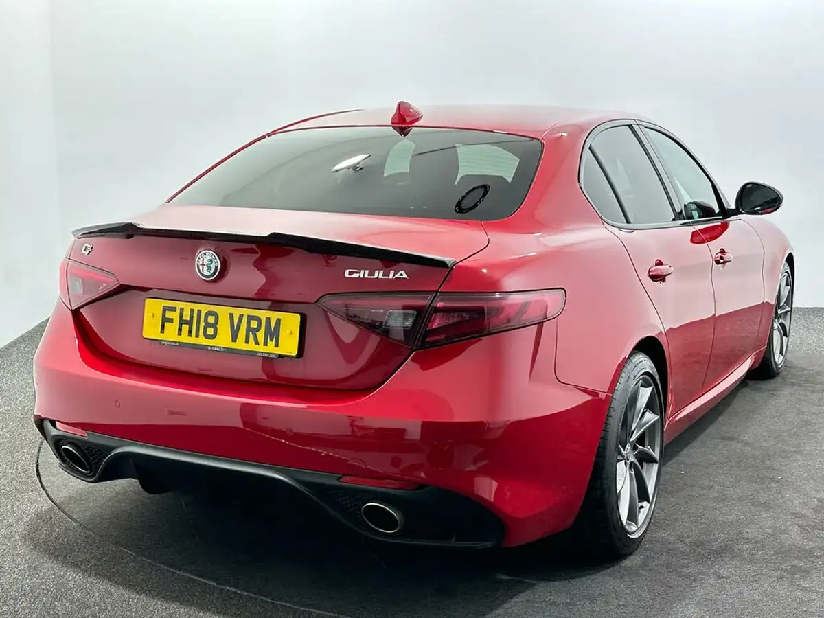 2018-alfa-romeo-giulia-22td-speciale-177bhp-big-6
