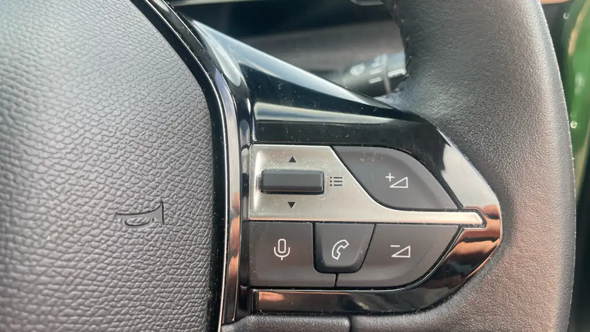 2023-peugeot-308-12-puretech-allure-130ps-ss-eat8-big-22
