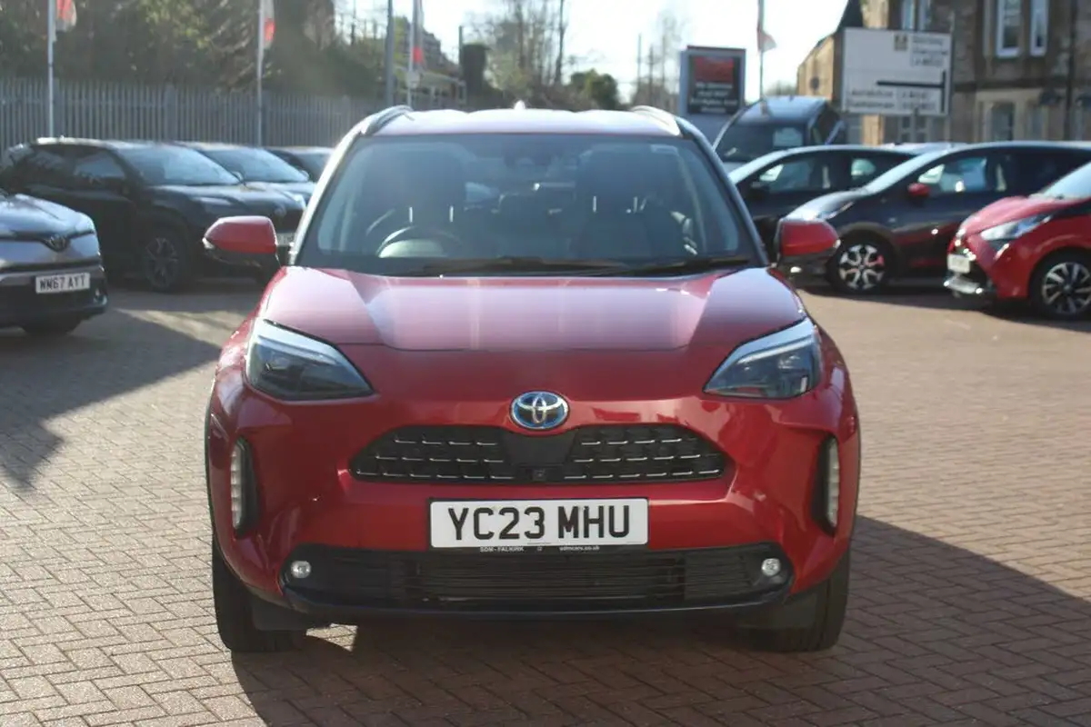 2023-toyota-yaris-cross-15-vvt-i-excel-awd-i-big-1