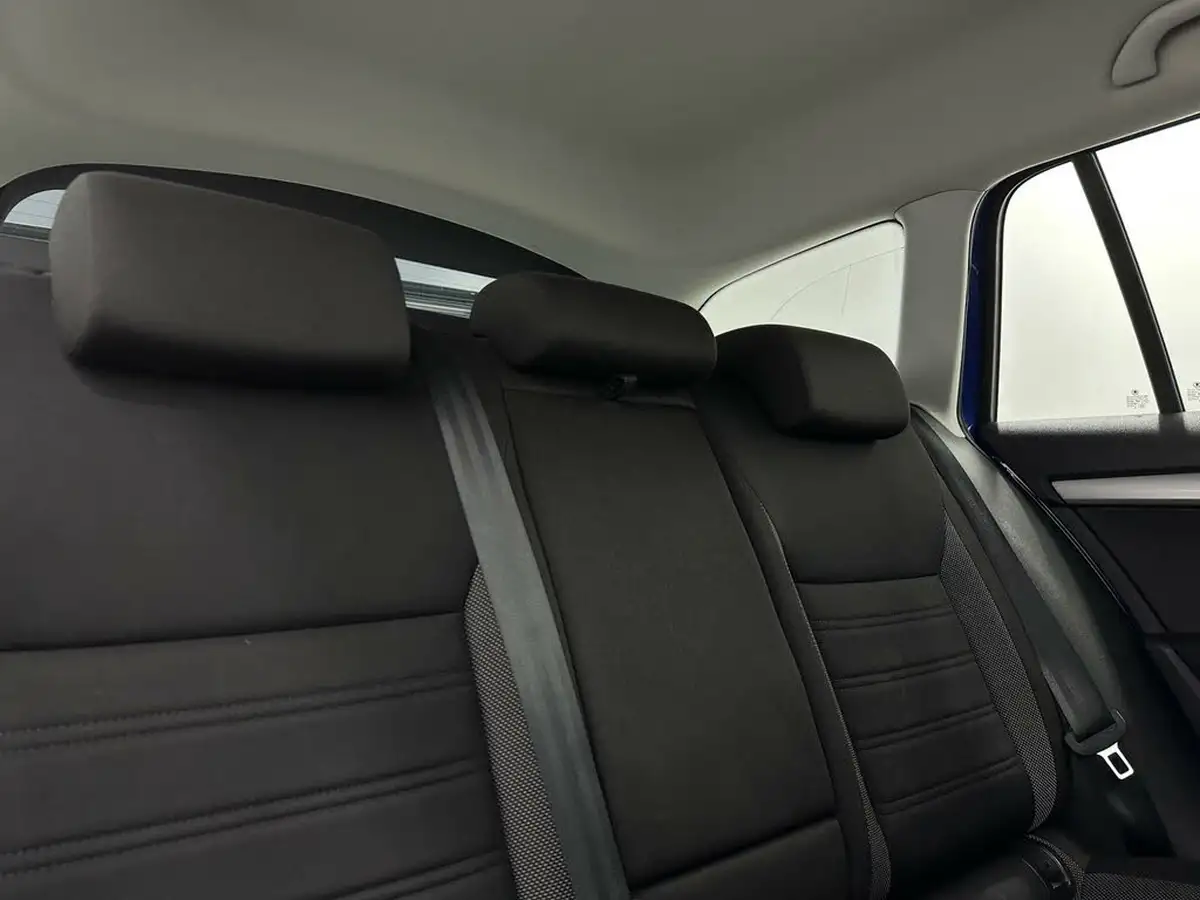 2020-skoda-octavia-16tdi-se-technology-estate-big-40