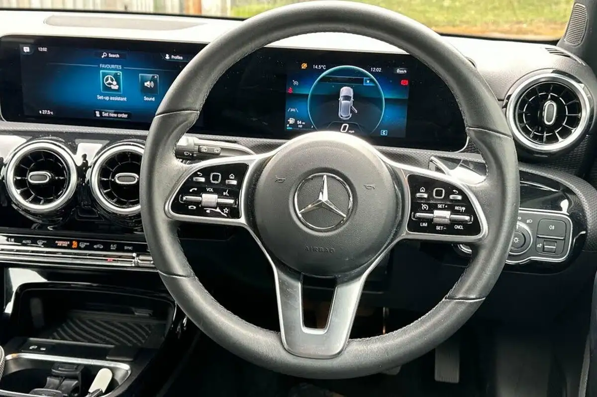 2020-mercedes-benz-a-class-15d-a180d-sport-executive-hatchback-5d-big-13