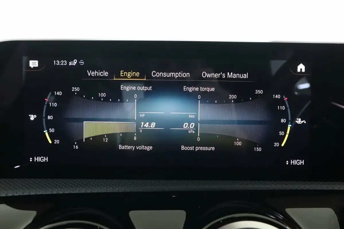 2019-mercedes-benz-a-class-20-a250-amg-line-premium-plus-hatchback-5d-big-45
